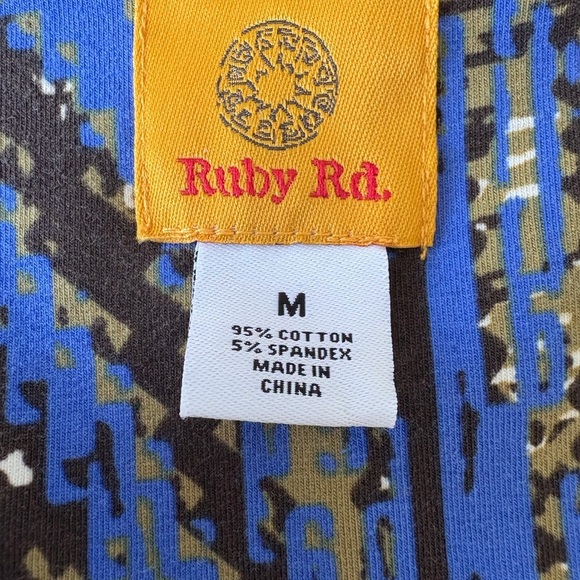 Ruby Rd V neck 3/4 sleeve Size M Stretch 95% cotton 5% spandex Office Brunch NWT - Picture 6 of 9